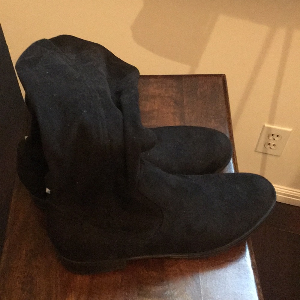 Black boots